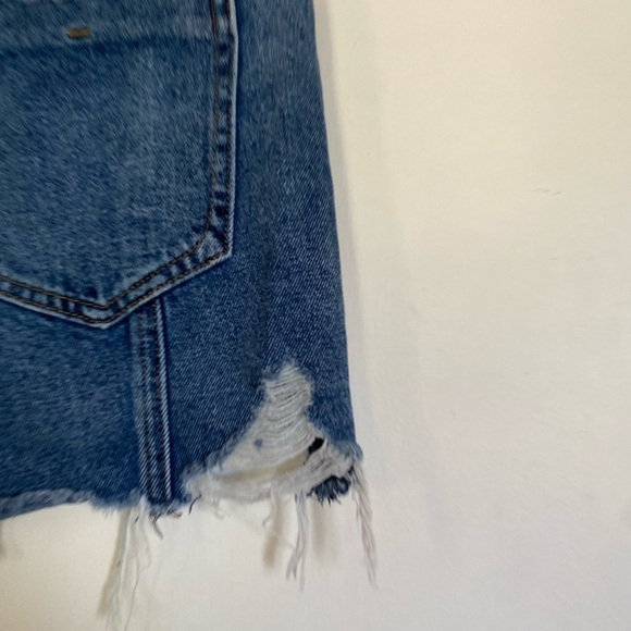 ZARA size 6 button fly Denim Shorts - Picture 4 of 5